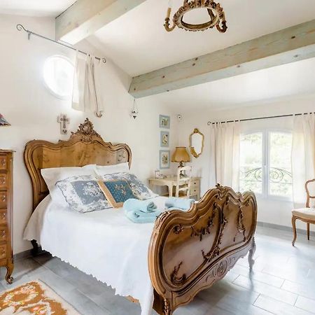 Agreable Chambre D'Hotes Avec Piscine Panzió Le Beausset Kültér fotó