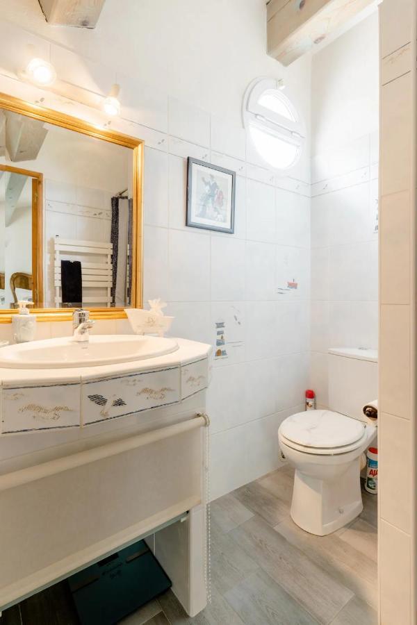 Agreable Chambre D'Hotes Avec Piscine Panzió Le Beausset Kültér fotó