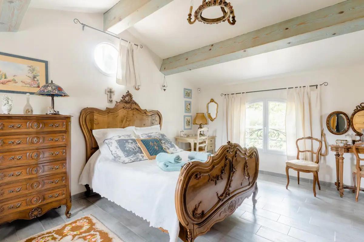 Agreable Chambre D'Hotes Avec Piscine Panzió Le Beausset Kültér fotó