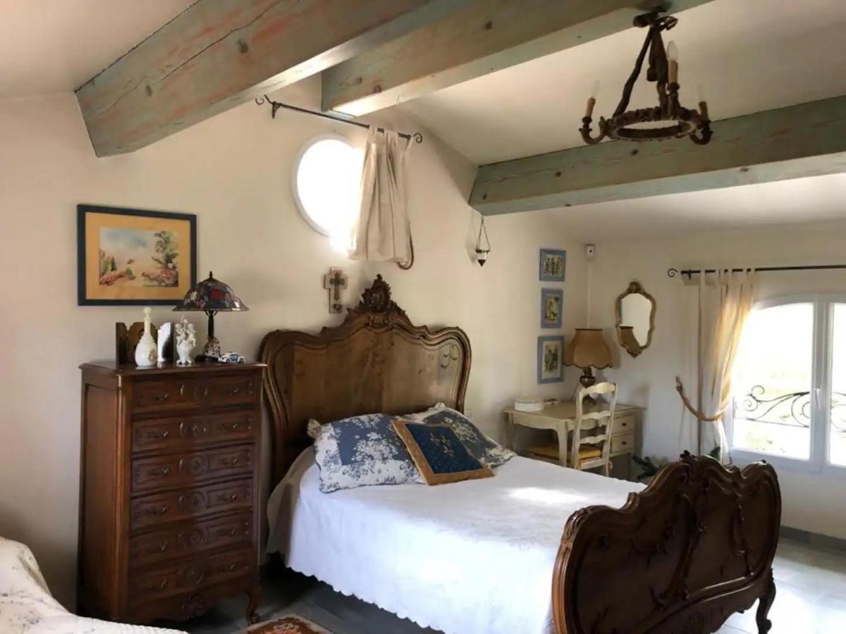Agreable Chambre D'Hotes Avec Piscine Panzió Le Beausset Kültér fotó